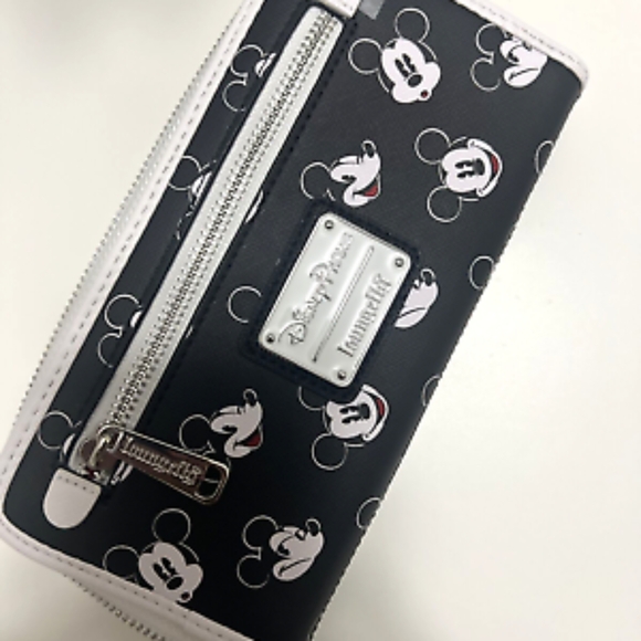 MICKEY MOUSE LOUNGEFLY DISNEY PARKS WALLET NWT - Picture 2 of 4